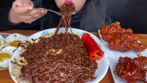 ASMR_EATING BLACK BEAN NOODLES,KOREAN FRIED CHICKEN,HALF FRIED EGG _EATING SHOW _