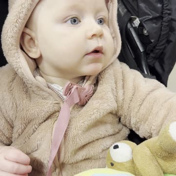 That moment when babies discover their voice 🍼💕