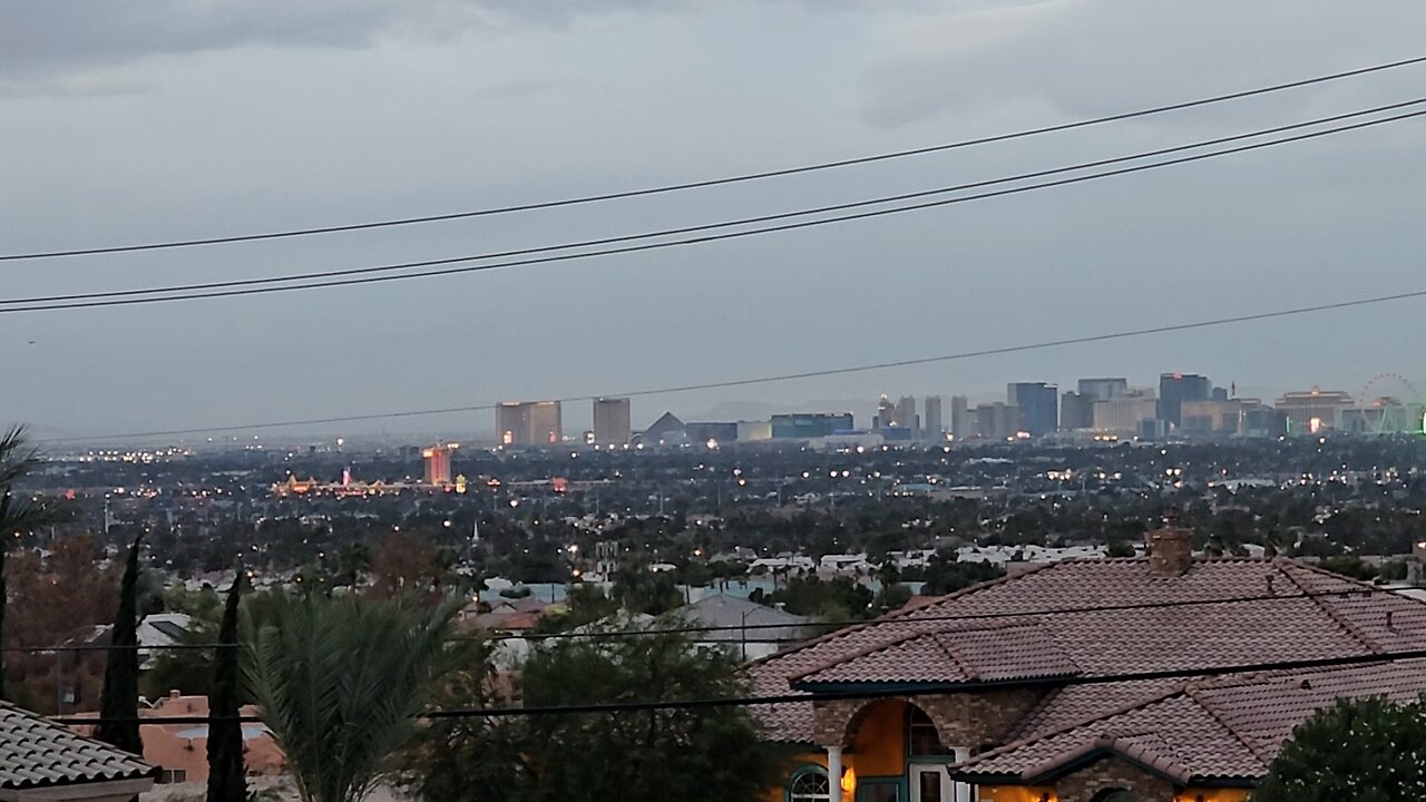 Did you SEE tonight's SOUPY Las Vegas sunset? Check THIS out! 10.14.2025 #follow #lasvegas #gaming