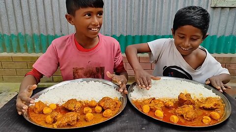 "Rice, Curry & Spice – The Ultimate Mukbang Showdown!"