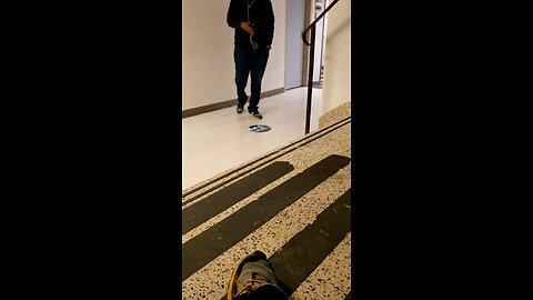 Scammer working at Ottawa Civic Hospital talking about killing the driver!
