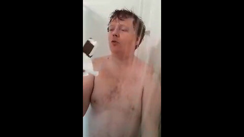 Tommy James Takes A Shower