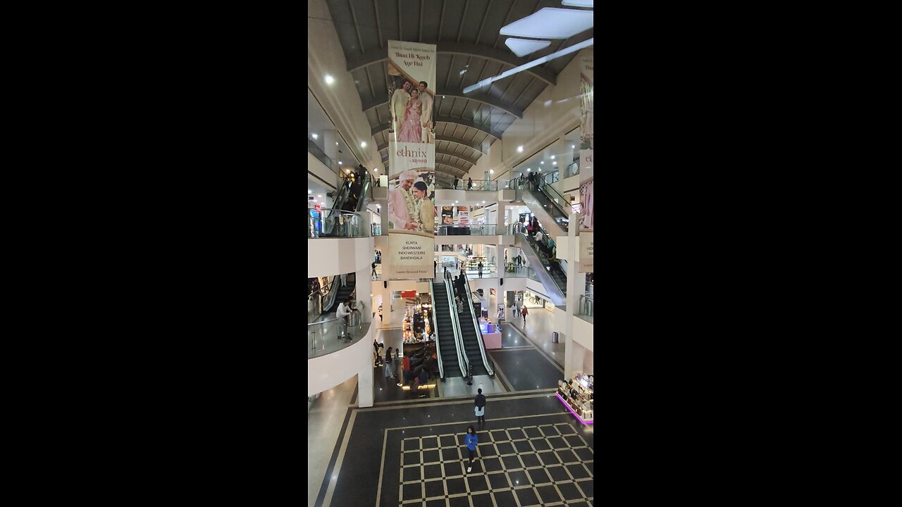 Exploring lift of a shopping centre !! #local #city #insight #explore