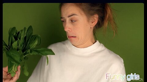 Funny Girl Reacts to Vegetables – Her Face Says It All! 😂🥬