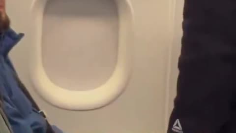 Khabib Nurmagomedov Removed From Frontier Airlines Flight