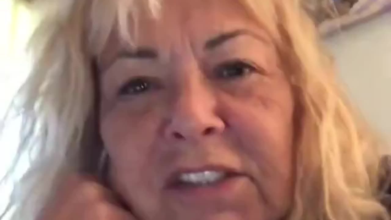 Roseanne Barr Drops Cryptic Message About 'What's Really Going On'