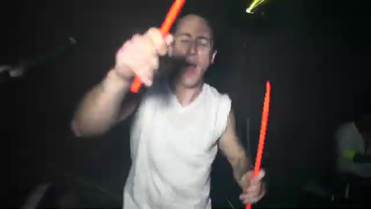 AVAN LAVA - Feels Good