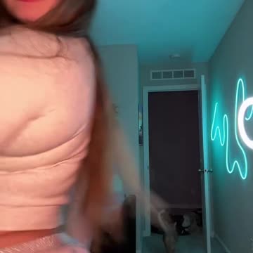 #ModelVibes #FashionStyle #SummerVibes #BeautyAndConfidence #GlowUpJourney #BodyPositivity