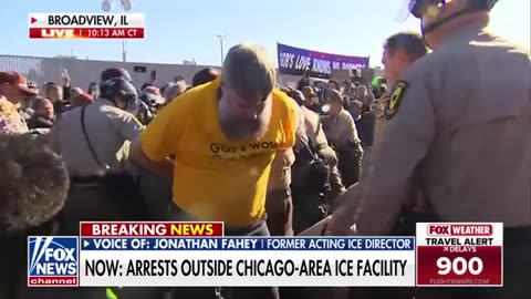 BREAKING_ Rioter mob charges police outside Chicago-area ICE facility