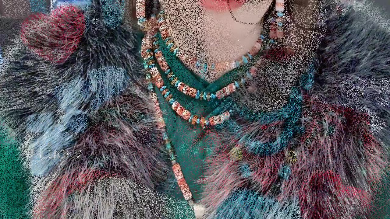 20251025-01 Turquoise Beads: Round Particles Hiding Ore Vein Essence