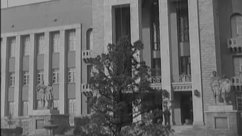 WEAVING STRAW, SEOU... - WEAVING STRAW, SEOUL ; SEOUL ; CAPITOL BUILDING, PYONGYANG ; - 111-adc-8836