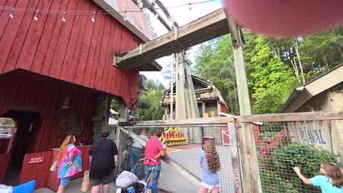 Dollywood Barnstormer Slow Motion