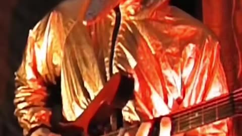 Mushroom Vs Moon Guitar Solo Battle