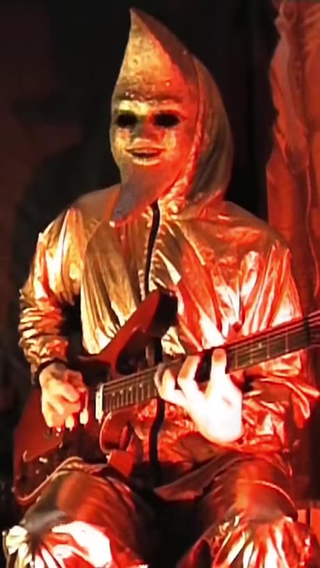 Mushroom Vs Moon Guitar Solo Battle