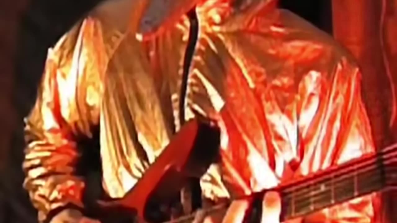 Mushroom Vs Moon Guitar Solo Battle