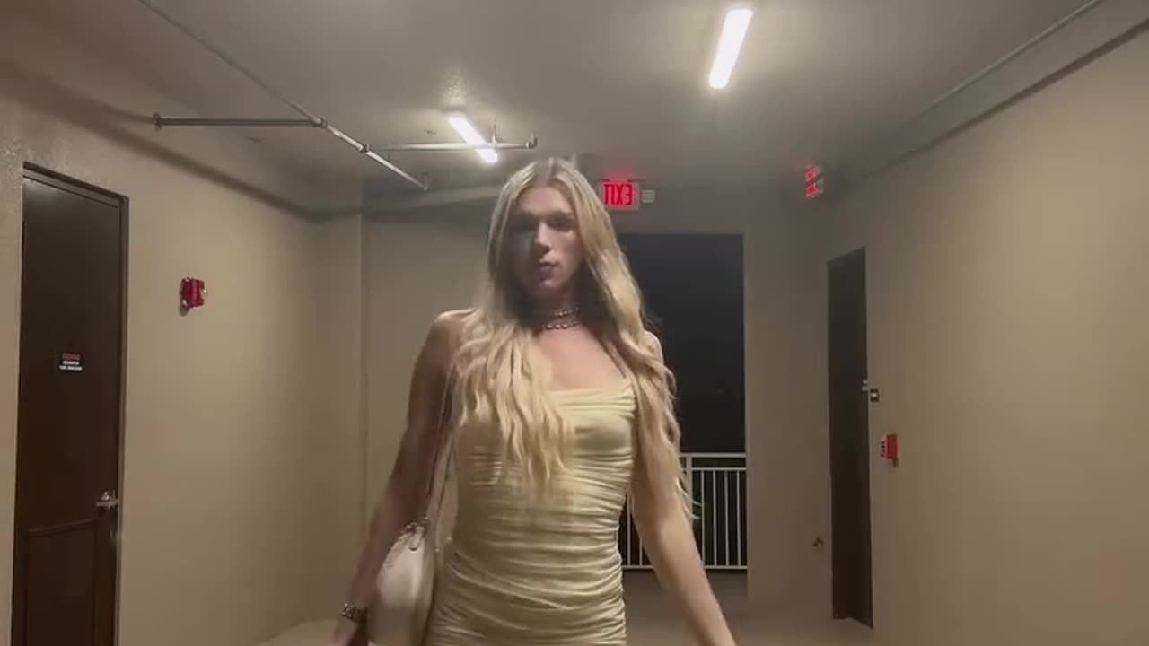 She is arriving to more with you