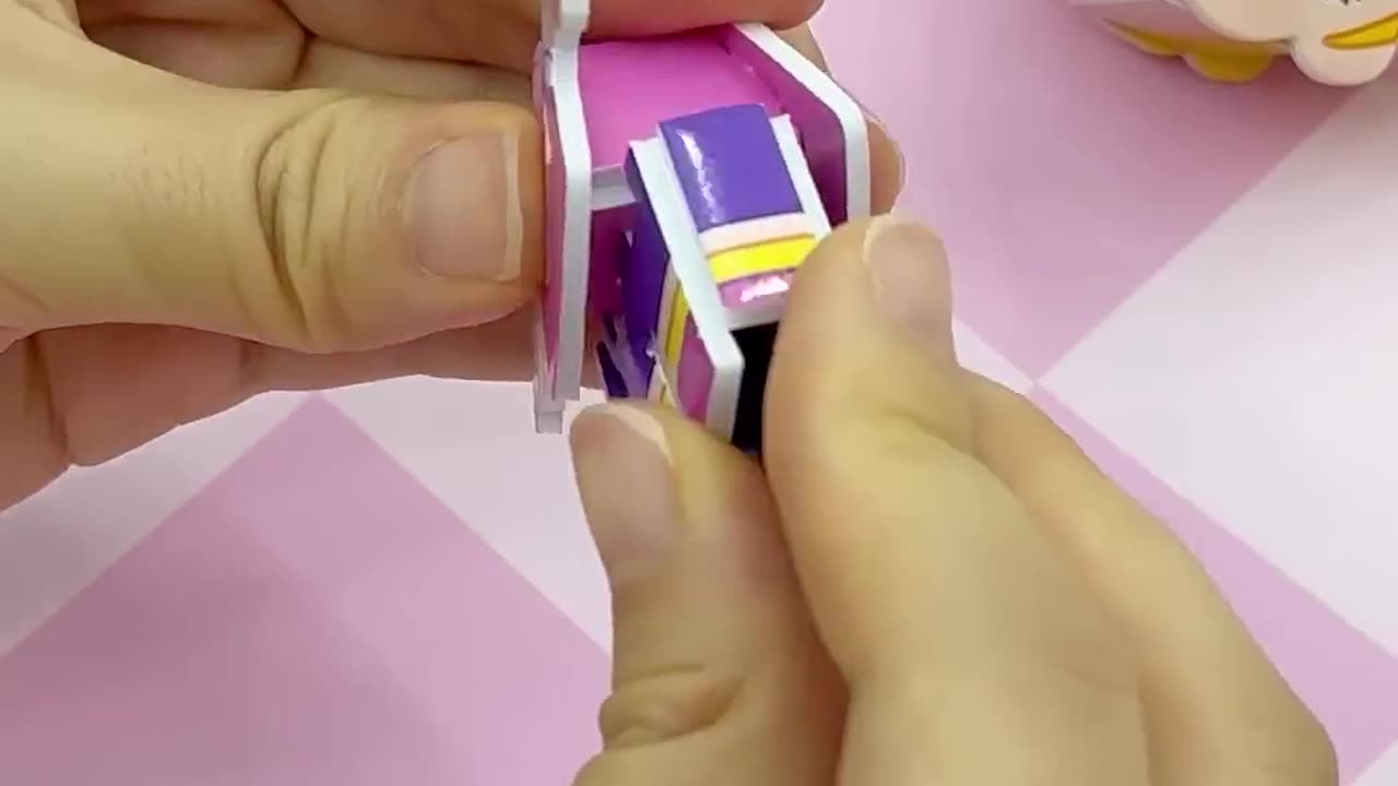 Easy Swing Craft for Kids #DIY #Shorts @Bebefinn