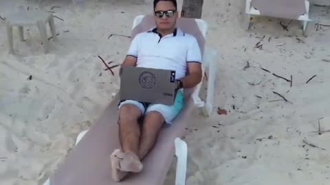 Near or far, rain or shine… your container is on its way! 🚛📦✨| USA Containers