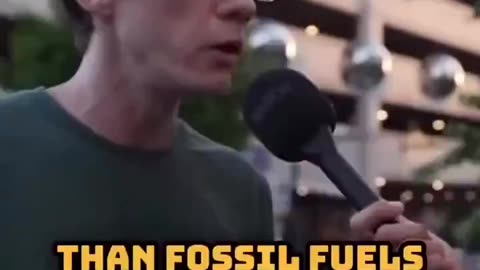 Random regular dude exposes the entire Climate Scam in a minute flat.