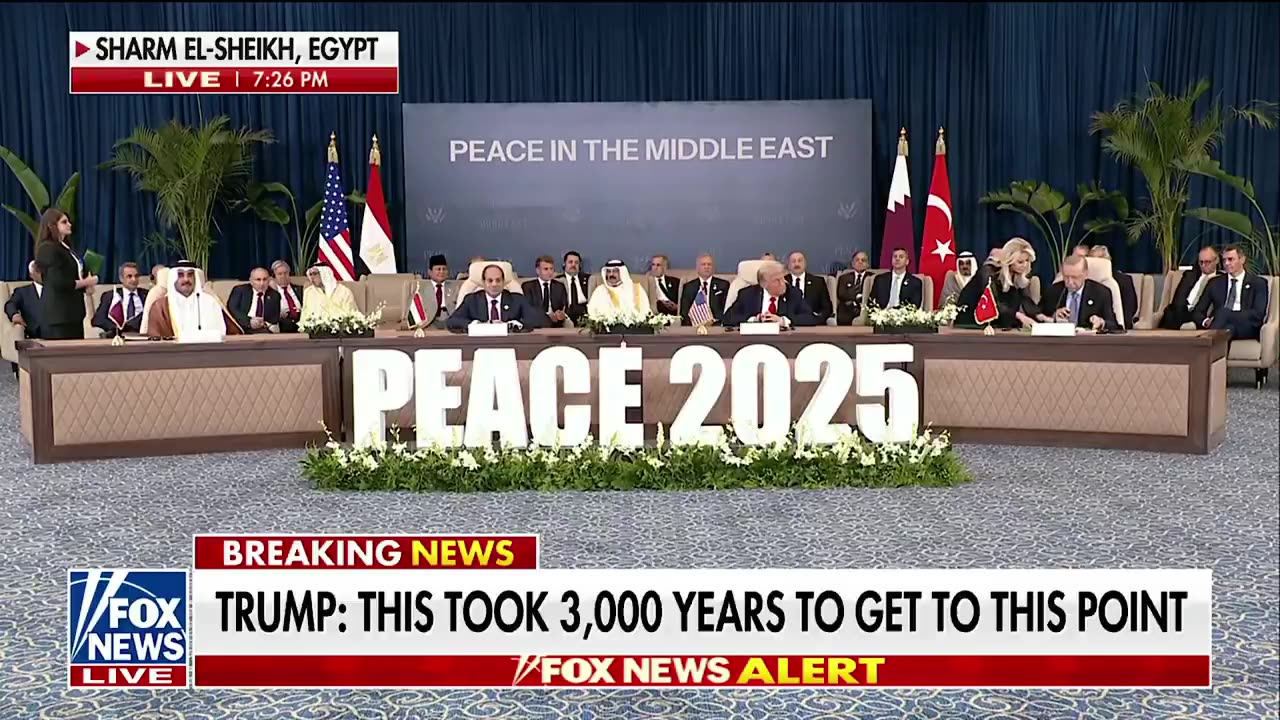 Trump signs Gaza peace plan