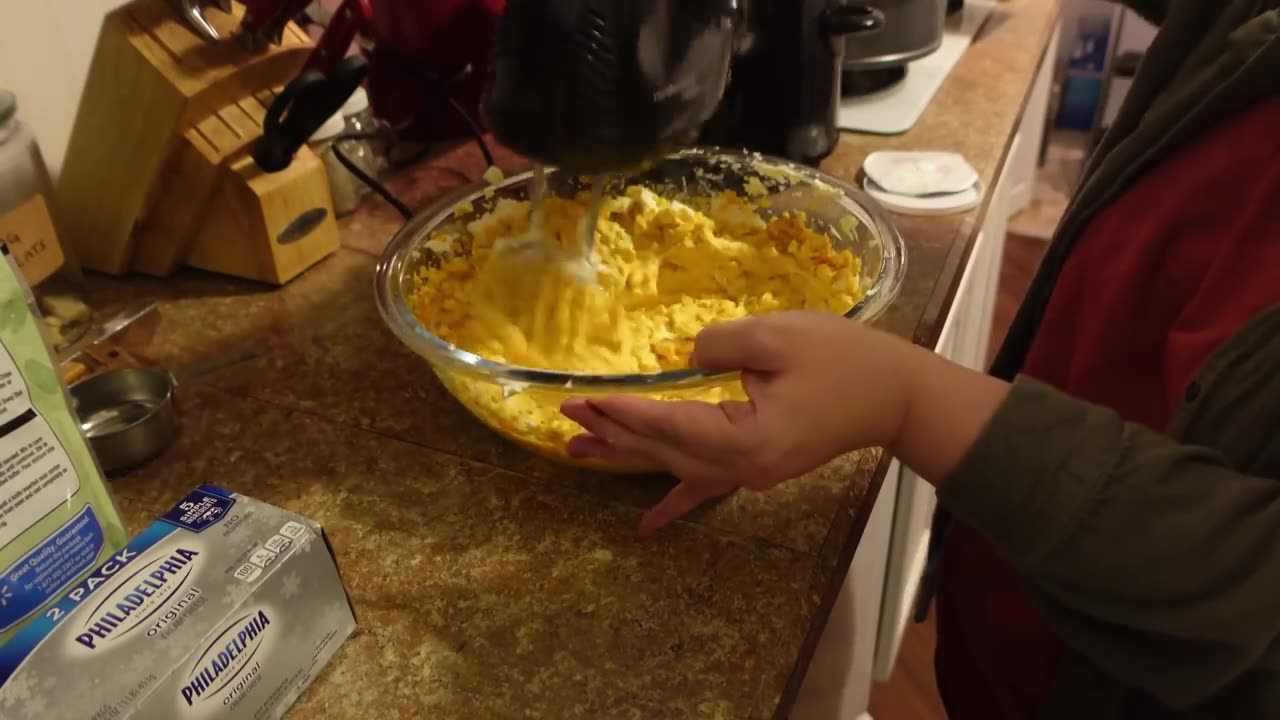 Vlogmas Day 22 ~ Running Errands & Making a Low-Carb Pumpkin Cheesecake!