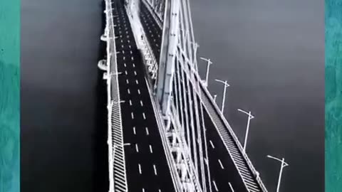 Neuvěřitelný most v Číně. Stavba trvala pouhých 9 let