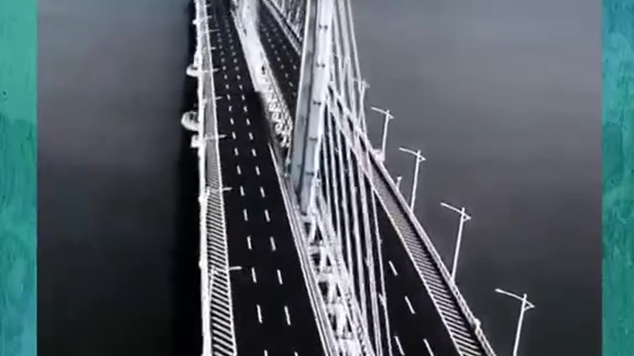 Neuvěřitelný most v Číně. Stavba trvala pouhých 9 let