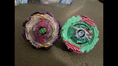 Jet Wyvron and Evo Helios unboxing! | Burst Surge | Beyblade Zenin!
