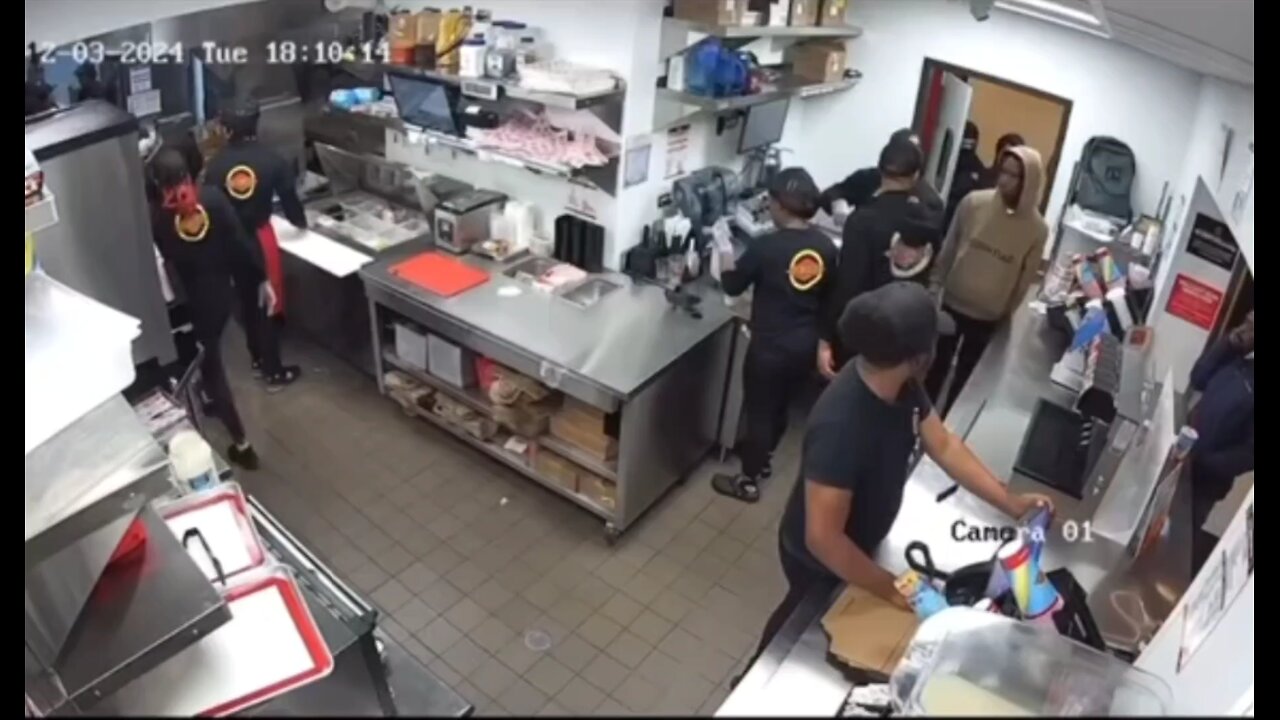 Clash breaks out at Fatburger — chaos caught on camera! #Fatburger #Fight #japd