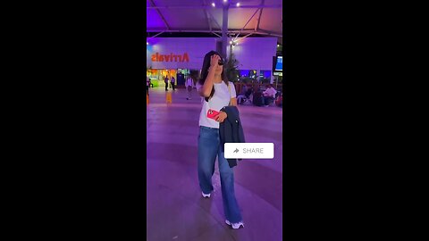 Bollywood Actress Pooja Hegde was Seen in Airport 🤠😍❤️