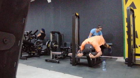 Día de Piernas: ¡Prepárate para la Fuerza Extrema!