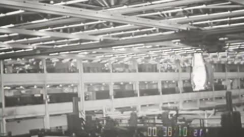 [IN THE SERVICE OF AMERICAL... - [IN THE SERVICE OF AMERICALIBERATOR BOMBER PRODUCTION] - fc-fc-1101