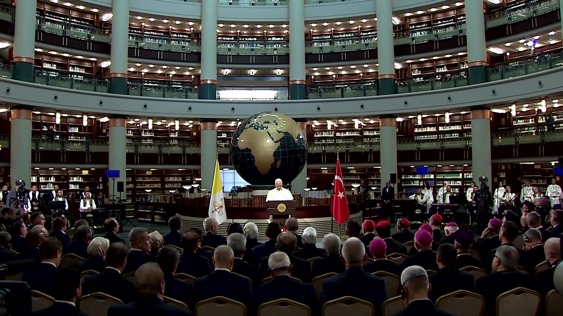 Pope warns humanity at stake amid global conflicts