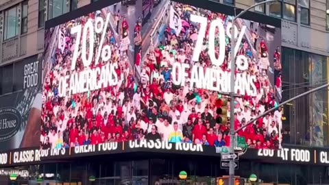 @telesurnoticias En #TimesSquare, una nueva valla publicitaria rechaza
