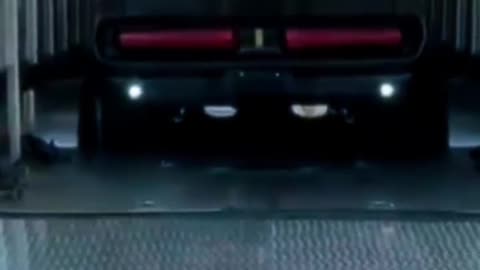 Unleash the Muscle Car! Expert Enclosed Shipping in Action! 🚗