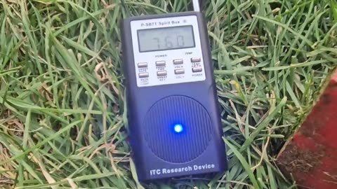 😨💡 Spearenbox, Flashing Red and Blue Lights! | TheHauntingHour