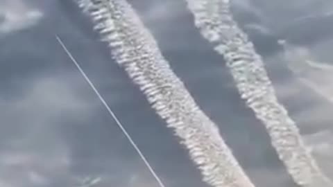 Can we all now finally agree that these are Chemtrails then?