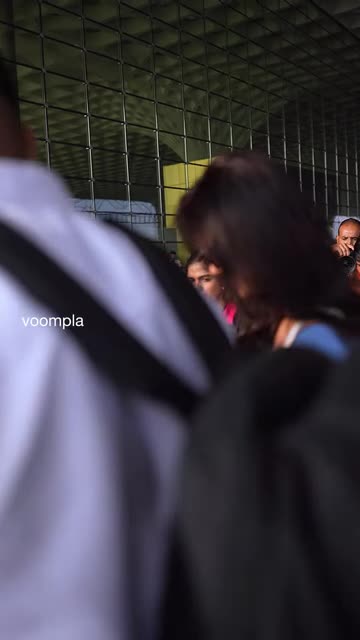 disha patani seen flying out of mumbai airport