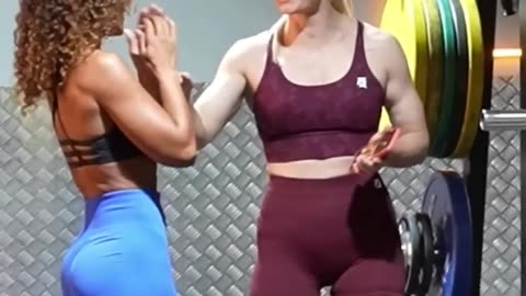 ELITE Powerlifter ANATOLY SHOCKS the GIRLS in GYM Prank #anatoly #gym #fitness