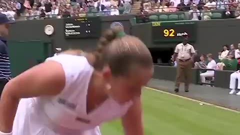 Amazing: She wants WHO to leave? 🤷‍♀️😂 #Wimbledon #Shorts #Tennis