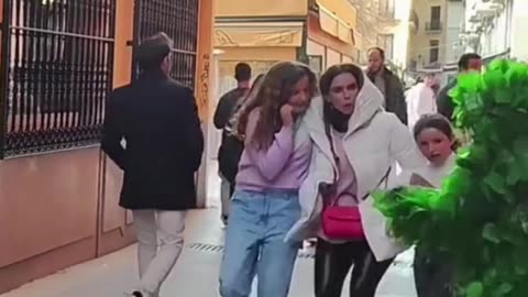 "Man vs Bush — and the bush wins every time! 😂"