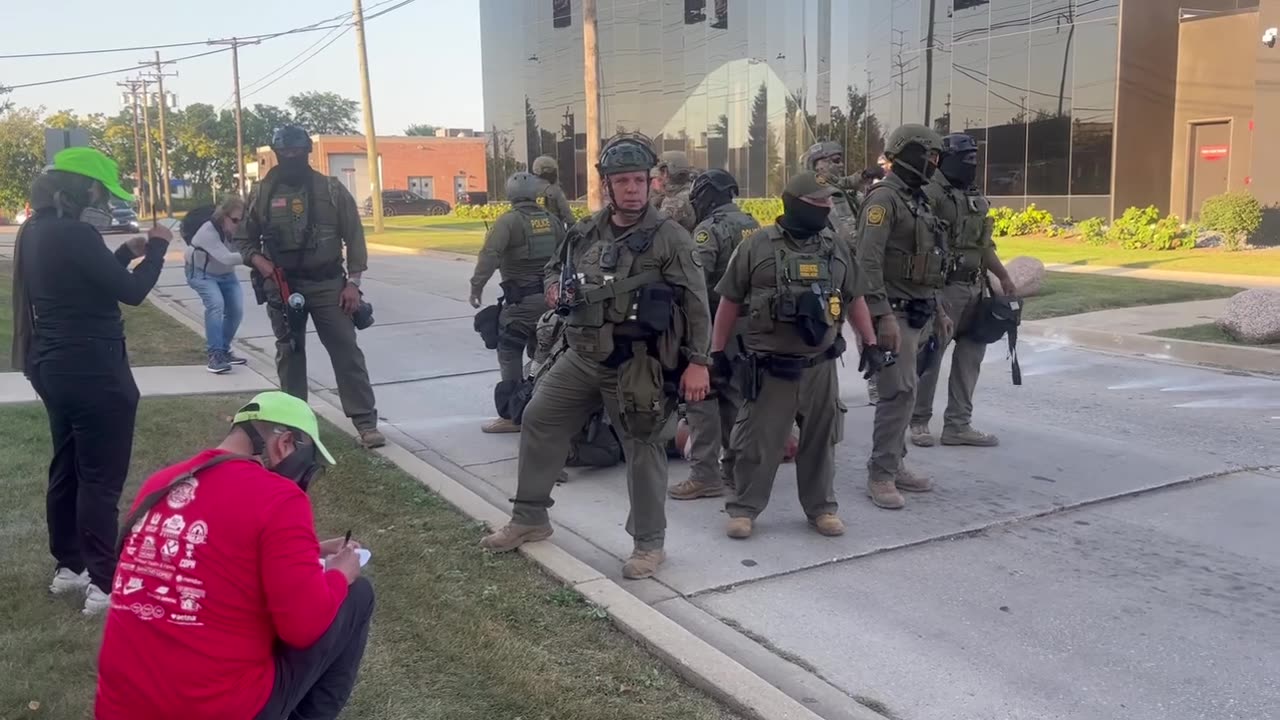 Ice arrests a lawyer watch