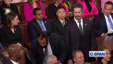 Al Green disrupts Joint Session of Congress and get removed from session