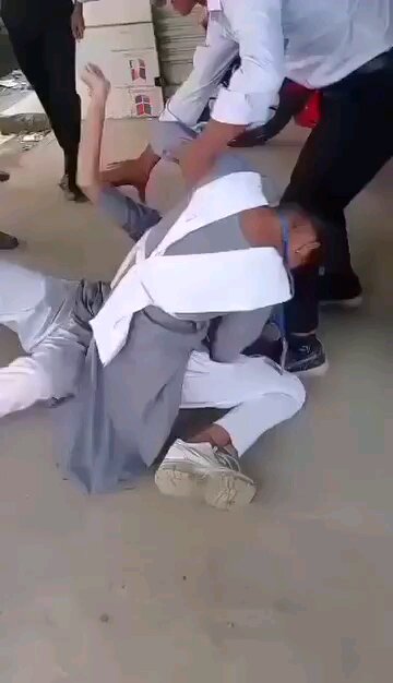 Two Indian Girls Fight in school