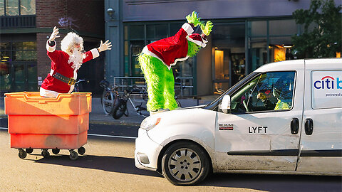 The Grinch Steals Christmas in NYC!