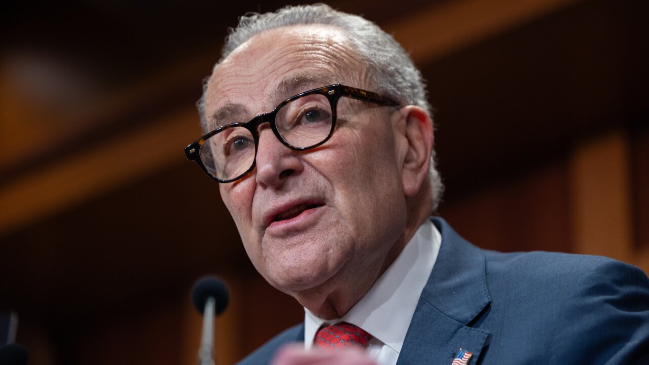 CHECKMATE: Schumer BLINDSIDED by Trump’s Big Move on Epstein Files