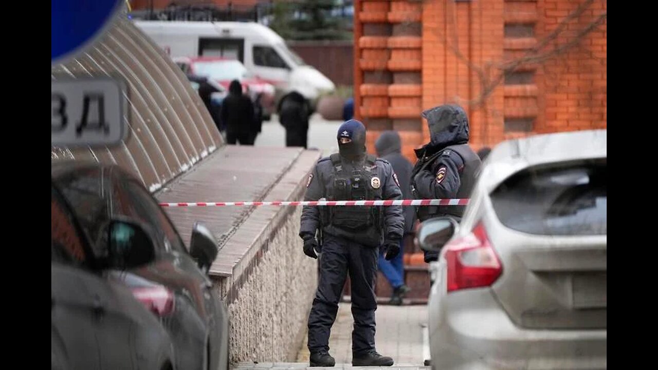 Blast in an upscale residential area in Moscow kills 1 and leaves 4 wounded