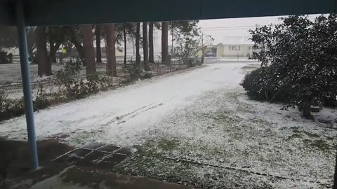 Hell Has Officially Frozen Over, Snow In Louisiana Once Again.