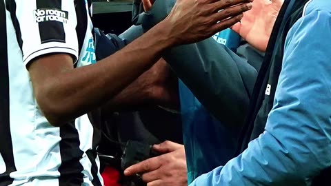 🚨 Alexander Isak breaks silence on Eddie Howe!