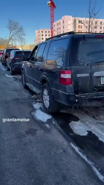 Anti ICE riots break 60 car windows, loot